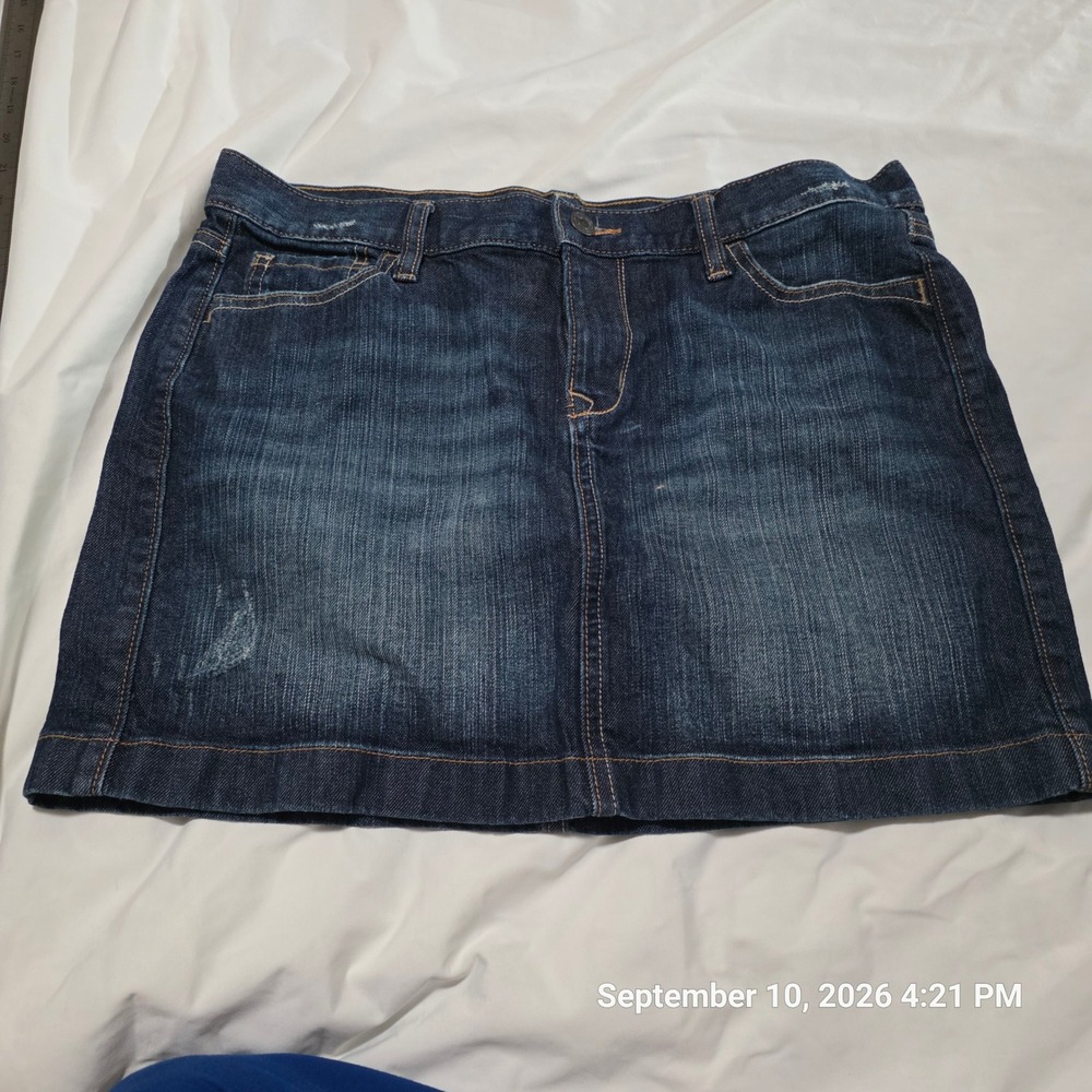 Old Navy Womens Denim Mini Skirt Dark Wash Distressed Size 10 Petite